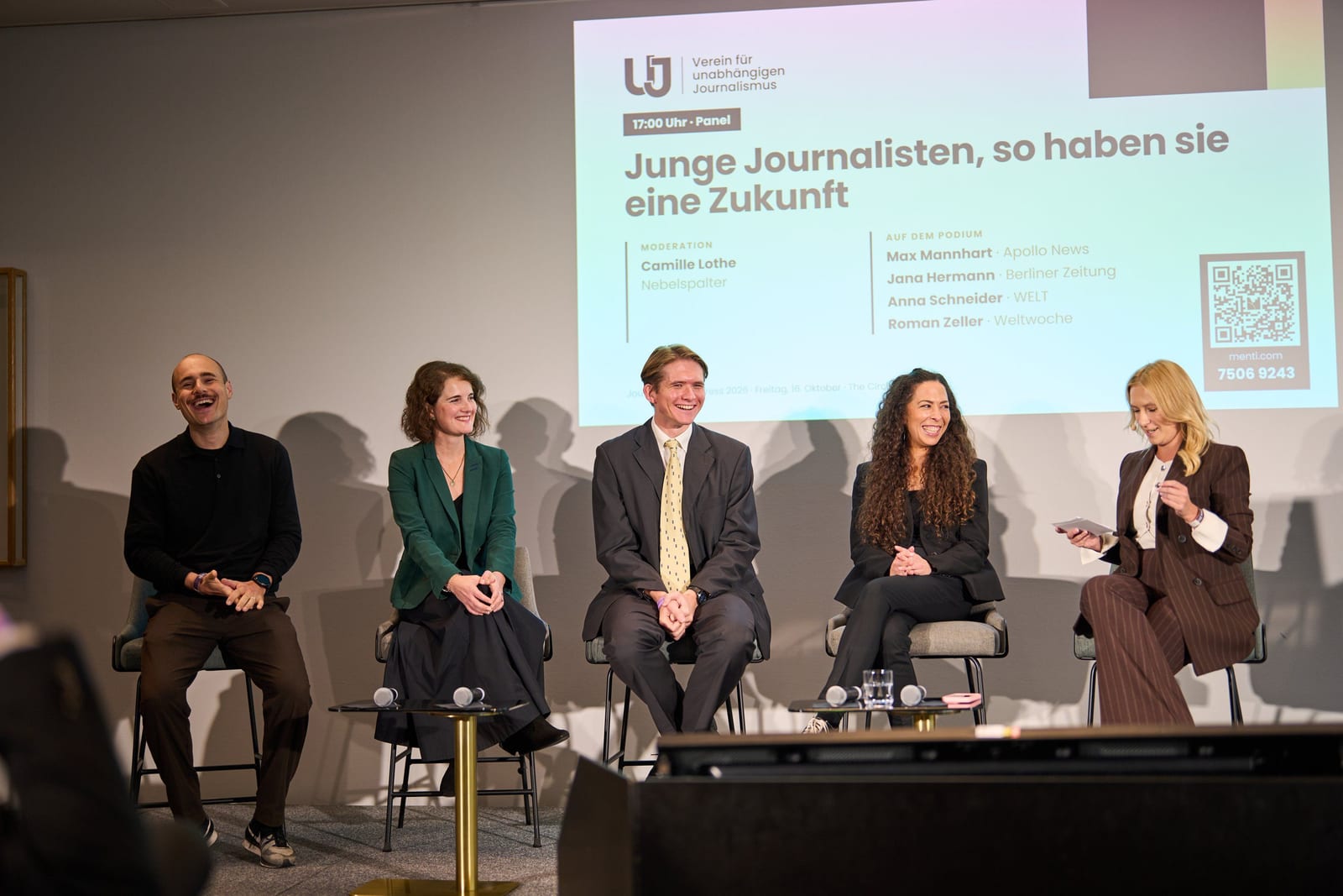Panel Junge Journalisten mit Camille Lothe, Max Mannhart, Jana Hermann, Anna Schneider und Roman Zeller